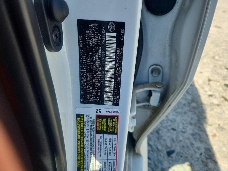 2020 TOYOTA CAMRY XLE 12