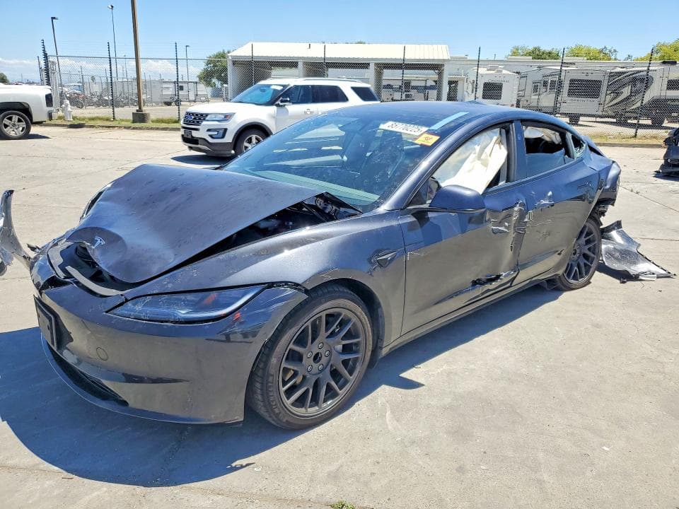 2025 TESLA MODEL 3 - 1