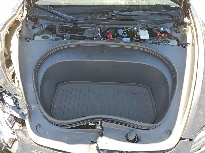 2025 TESLA MODEL 3 11