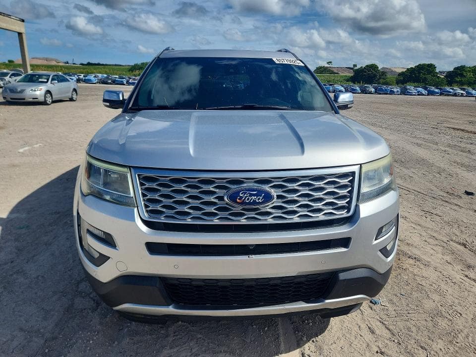 2017 FORD EXPLORER PLATINUM 5
