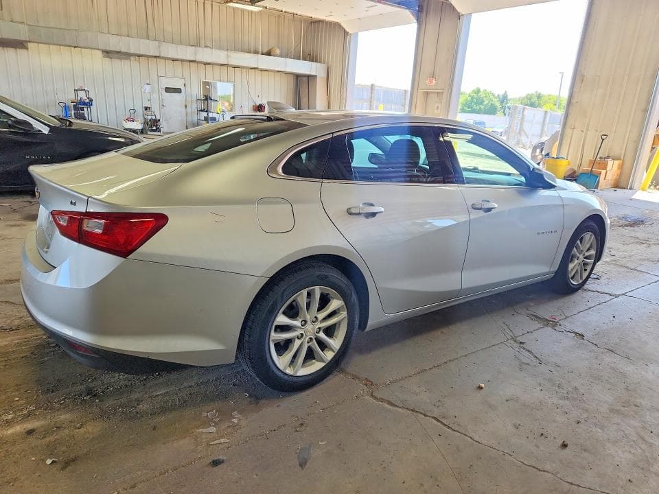 2017 CHEVROLET MALIBU LT 3