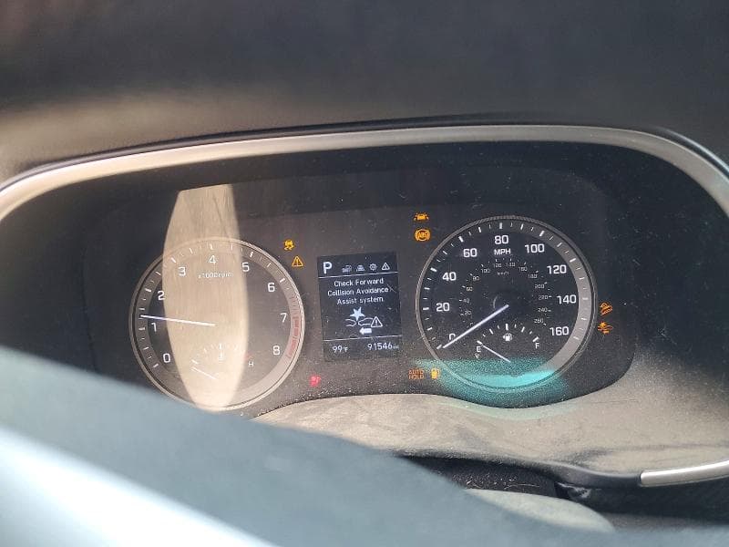 2020 HYUNDAI TUCSON SE SE 9
