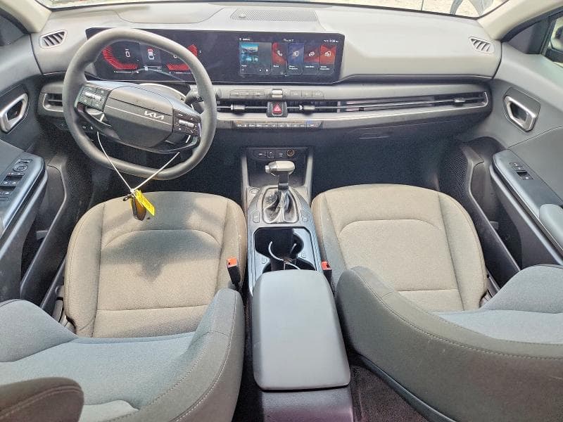 2025 KIA K4 LX 8
