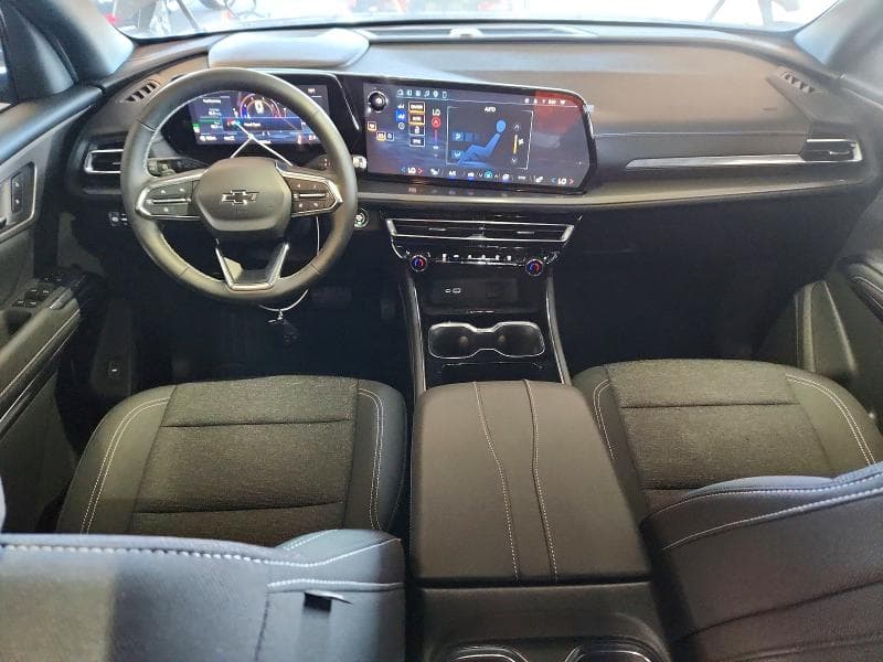 2026 CHEVROLET TRAVERSE 8