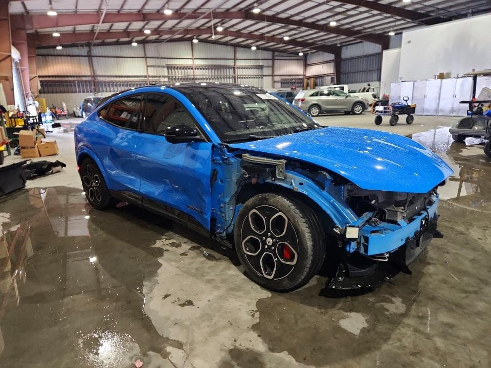 2023 FORD MUSTANG MACH-E GT 4