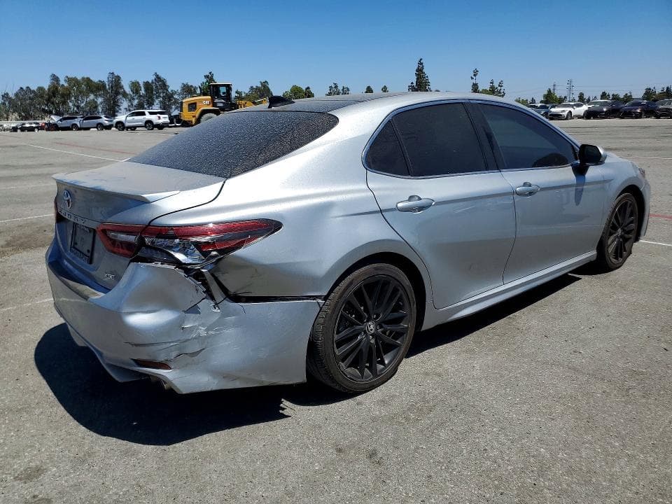 2022 TOYOTA CAMRY XSE 3