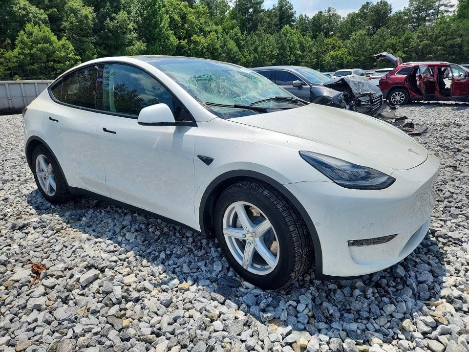 2022 TESLA MODEL Y 4