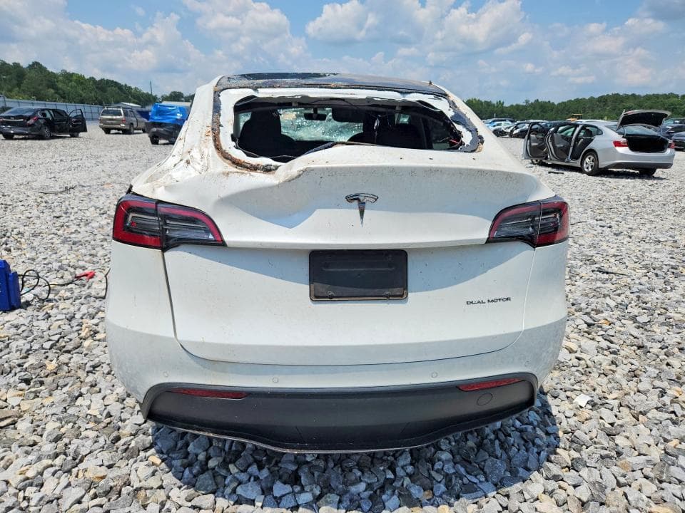 2022 TESLA MODEL Y 6