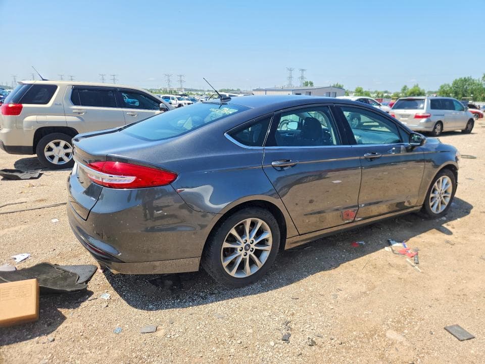 2017 FORD FUSION SE 3