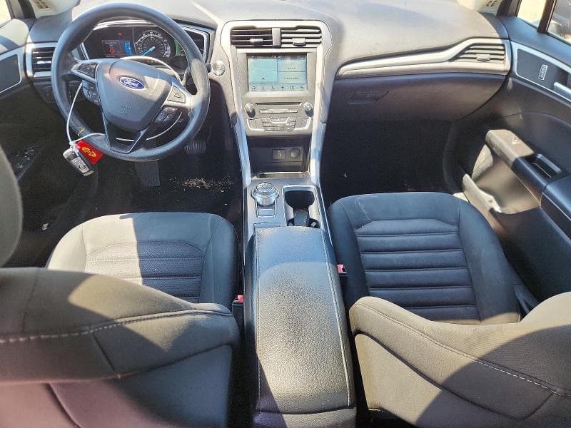 2017 FORD FUSION SE 8
