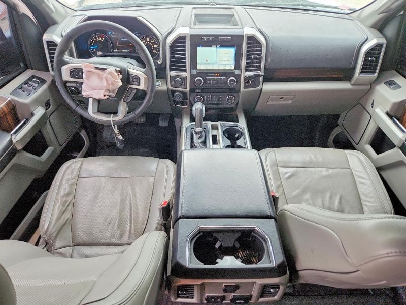 2017 FORD F150 SUPERCREW 8