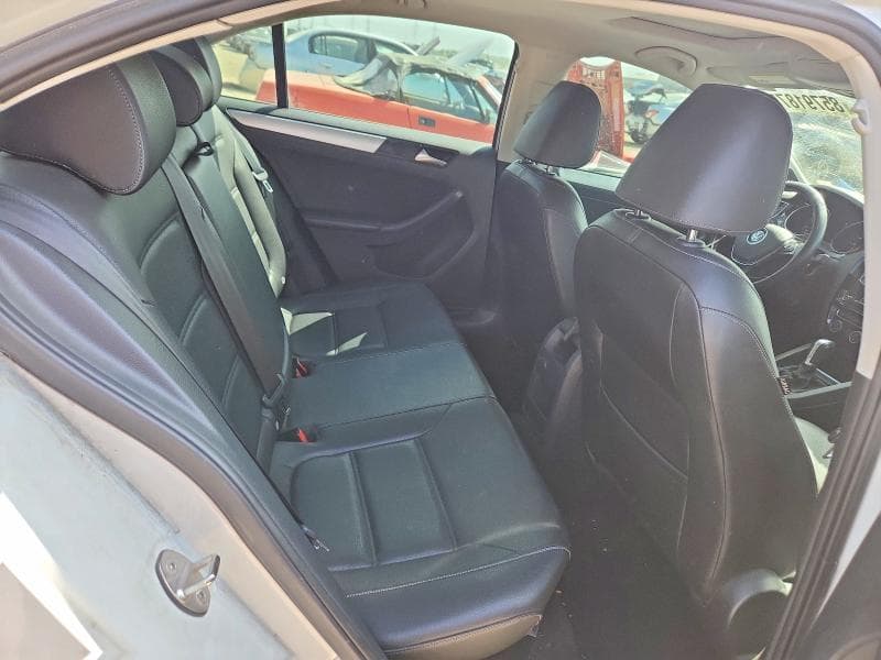 2018 VOLKSWAGEN JETTA SEL 10