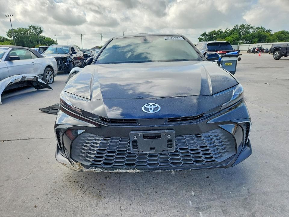 2025 TOYOTA CAMRY SE 5