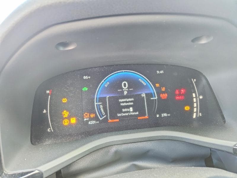 2025 TOYOTA CAMRY SE 9