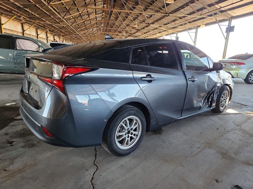 2019 TOYOTA PRIUS LE AWD-E 3