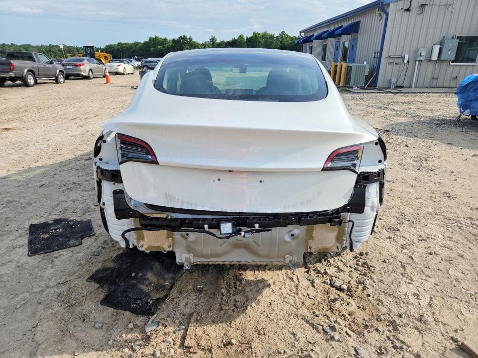2023 TESLA MODEL 3 6
