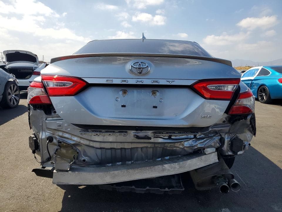 2019 TOYOTA CAMRY SE 6