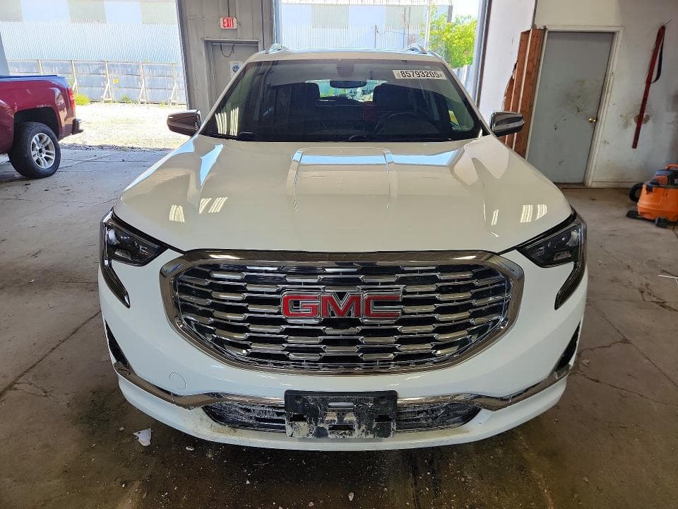 2018 GMC TERRAIN DENALI 5