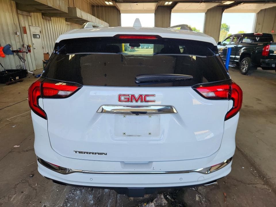 2018 GMC TERRAIN DENALI 6