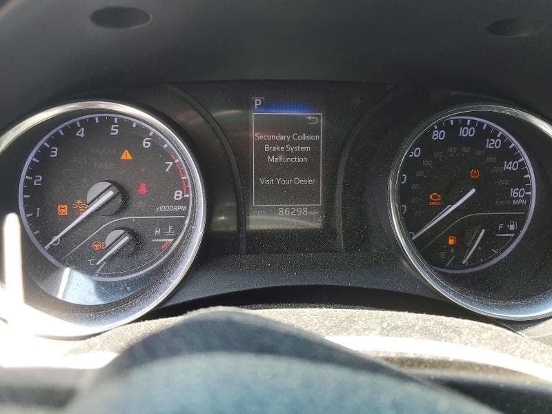 2019 TOYOTA CAMRY LE 9