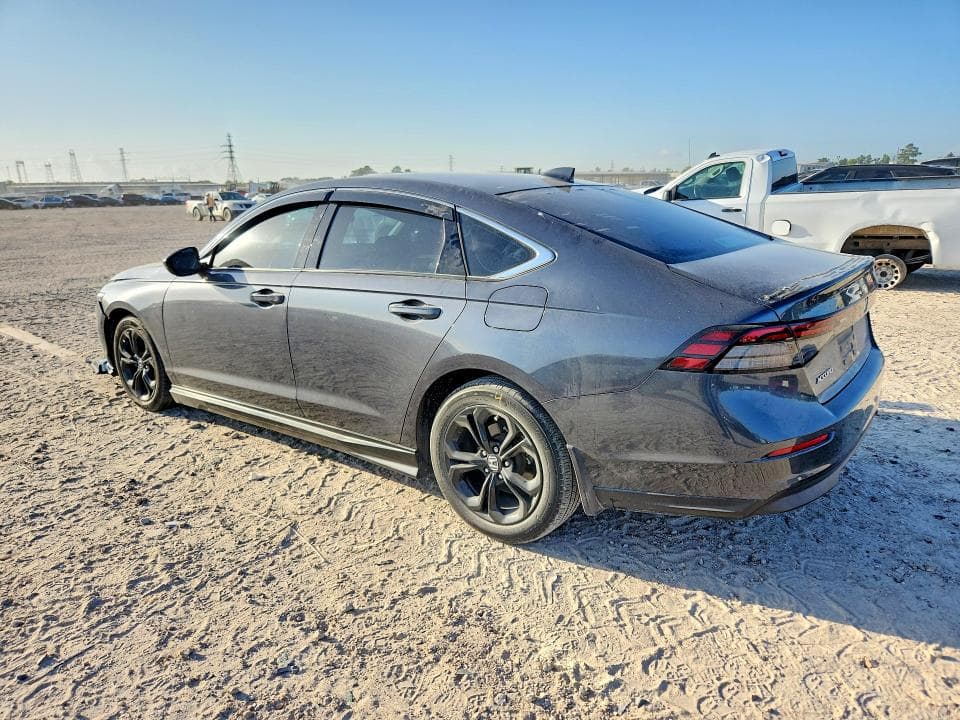 2023 HONDA ACCORD EX 2