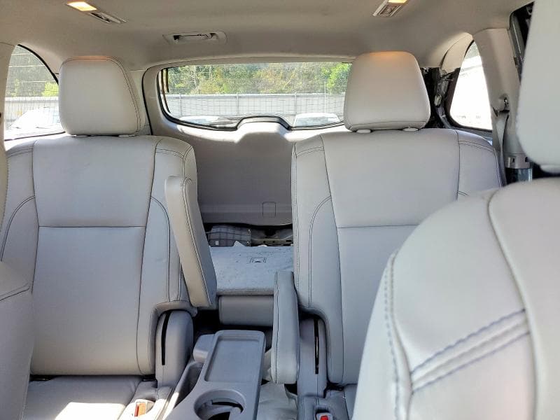 2018 TOYOTA HIGHLANDER XLE 10