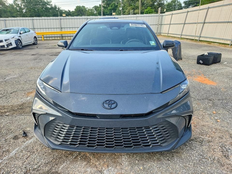 2025 TOYOTA CAMRY XSE/XLE/LE/SE 5