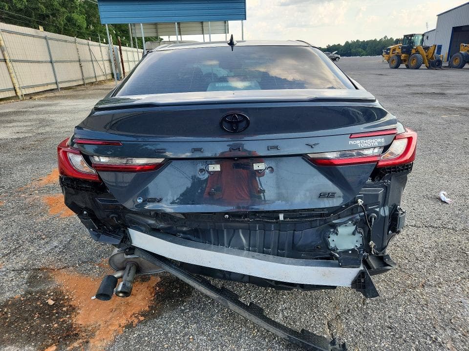 2025 TOYOTA CAMRY XSE/XLE/LE/SE 6