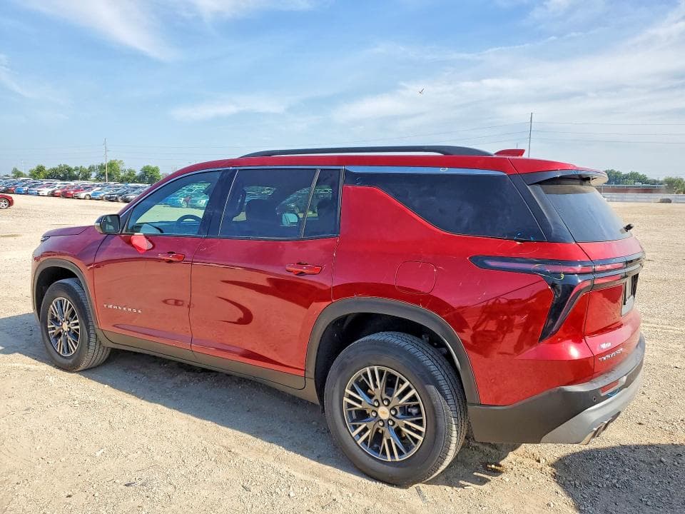 2026 CHEVROLET TRAVERSE LT 2