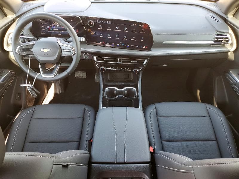 2026 CHEVROLET TRAVERSE LT 8