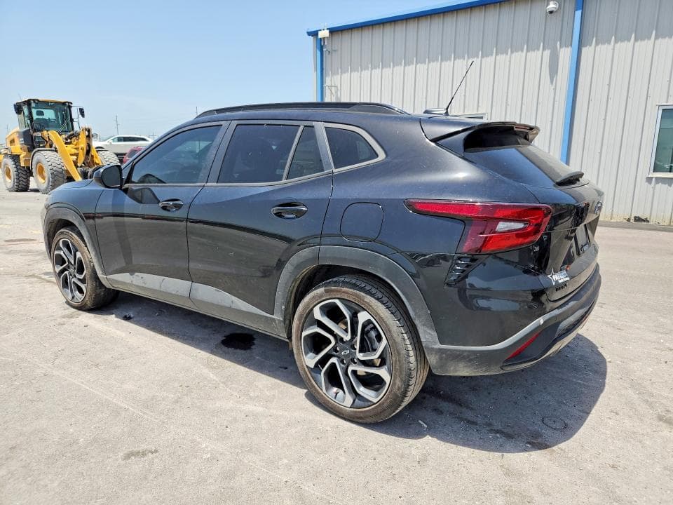 2025 CHEVROLET TRAX 2