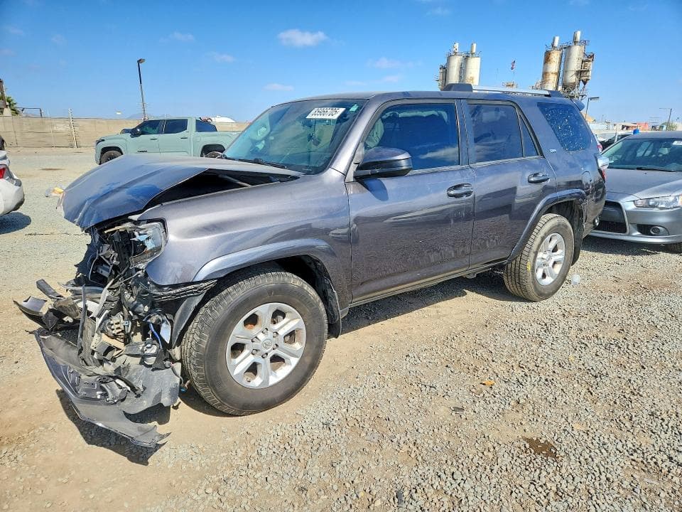 2019 TOYOTA 4RUNNER SR5 - 1