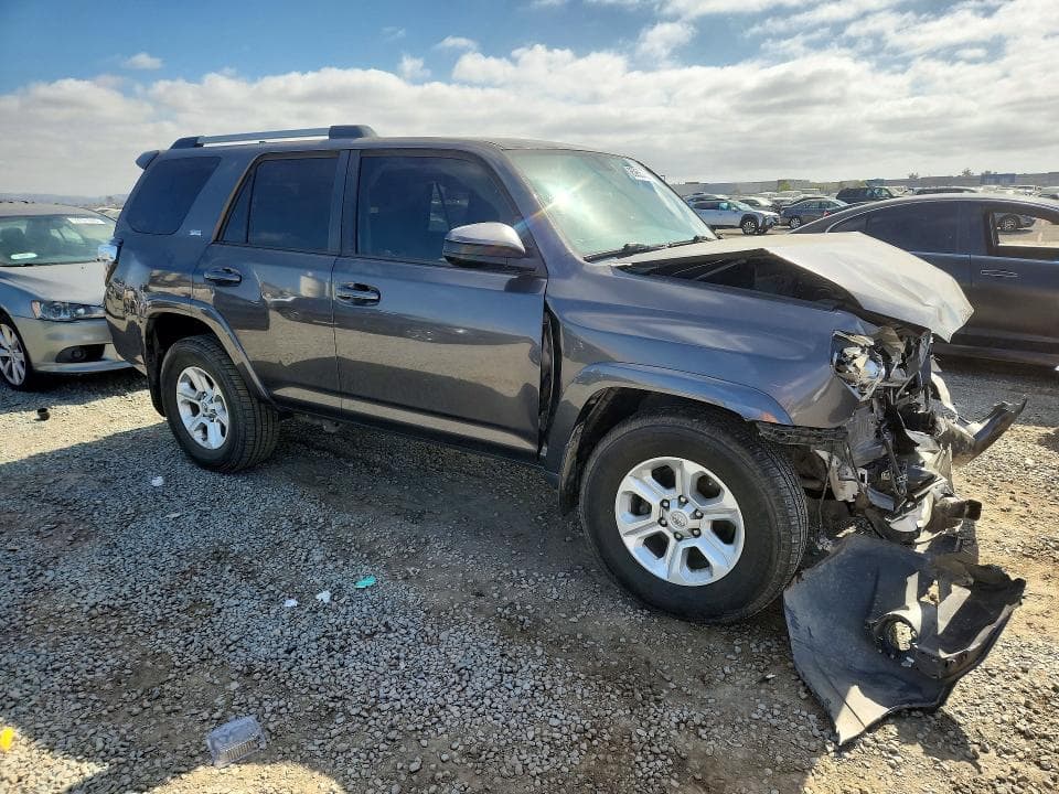 2019 TOYOTA 4RUNNER SR5 4