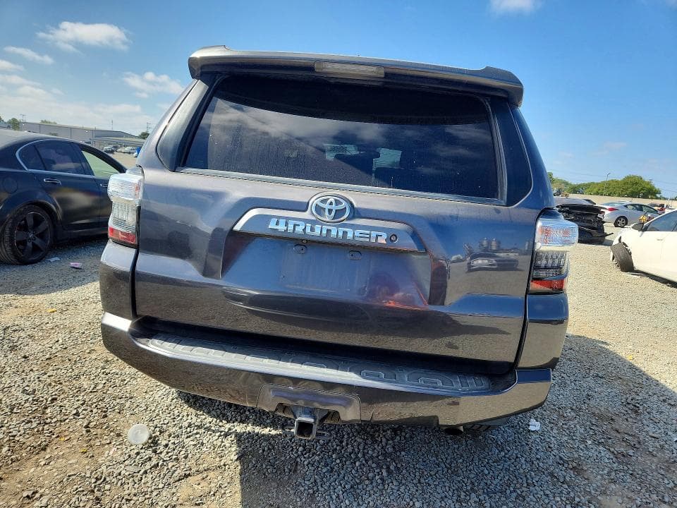2019 TOYOTA 4RUNNER SR5 6