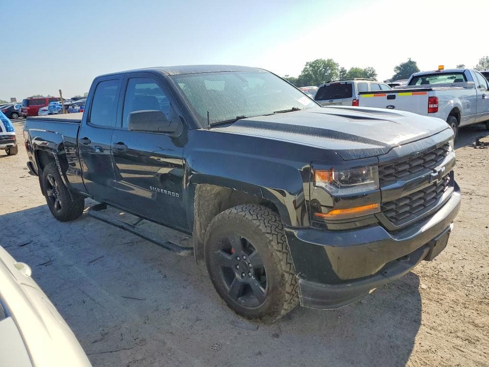 2017 CHEVROLET SILVERADO K1500 CUSTOM 4
