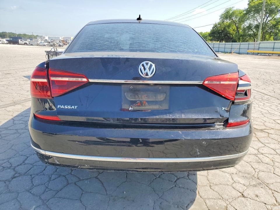 2017 VOLKSWAGEN PASSAT R-LINE 6