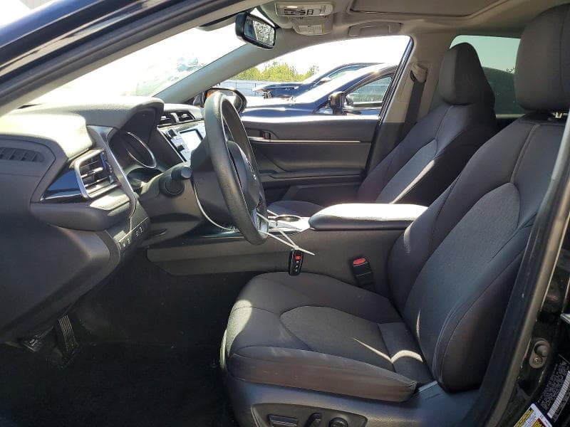 2020 TOYOTA CAMRY LE 7