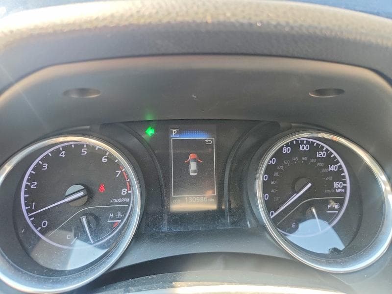 2019 TOYOTA CAMRY SE 9