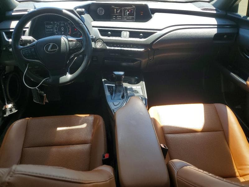 2019 LEXUS UX 200 8