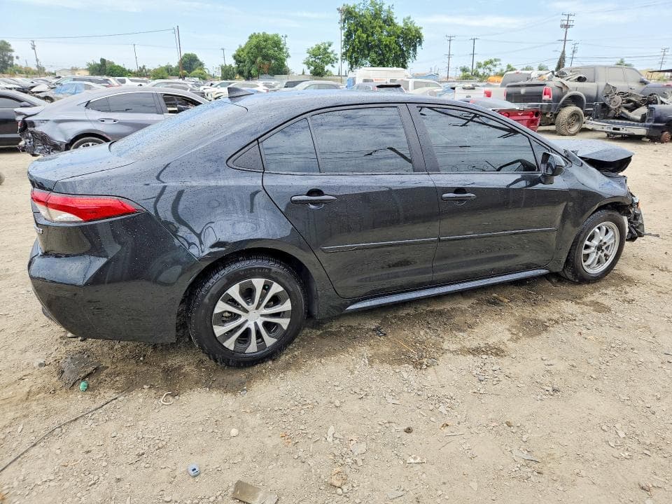 2022 TOYOTA COROLLA LE 3