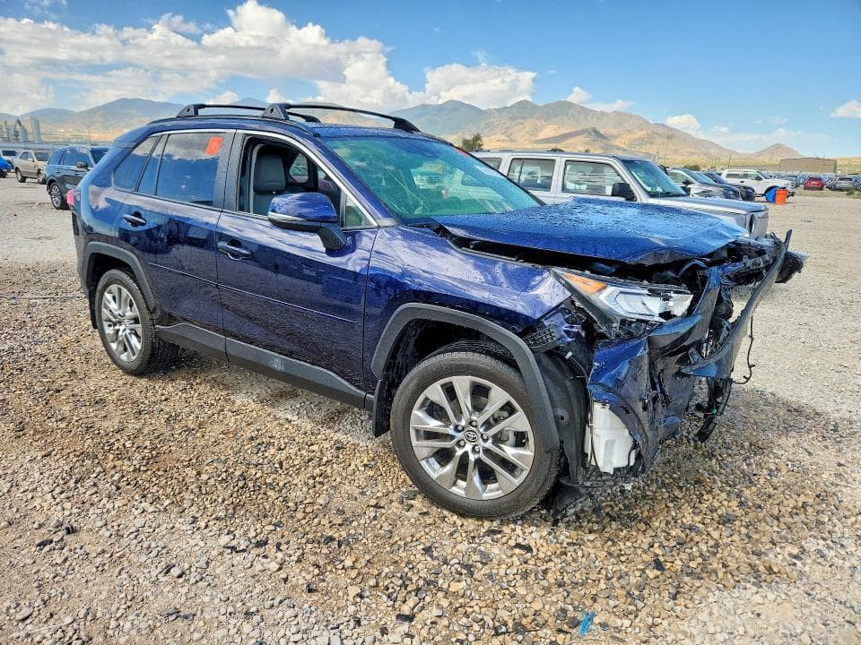 2021 TOYOTA RAV4 XLE PREMIUM 4