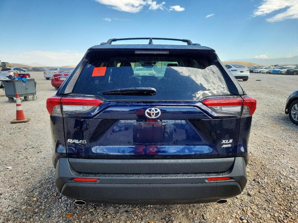 2021 TOYOTA RAV4 XLE PREMIUM 6