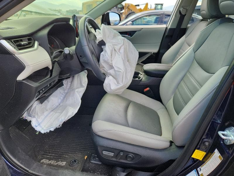 2021 TOYOTA RAV4 XLE PREMIUM 7