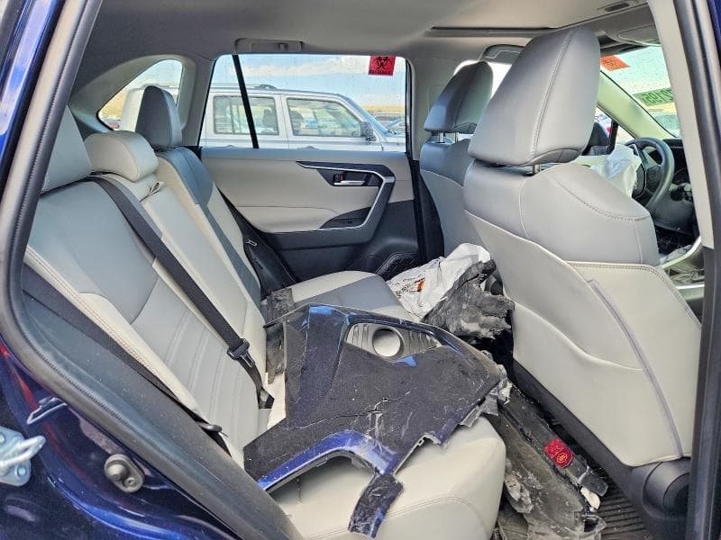 2021 TOYOTA RAV4 XLE PREMIUM 10