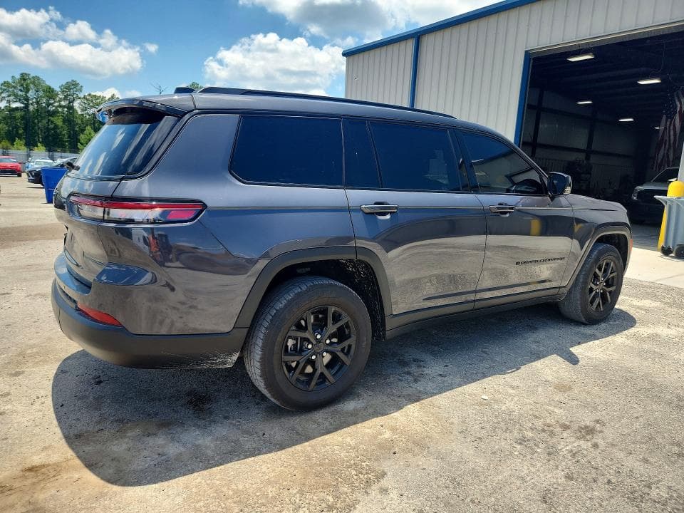 2024 JEEP GRAND CHEROKEE L LAREDO 3