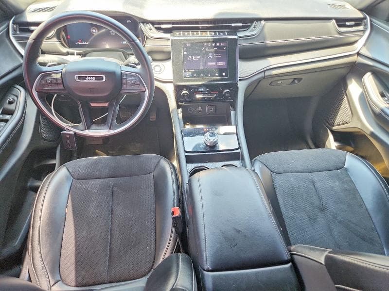 2024 JEEP GRAND CHEROKEE L LAREDO 8