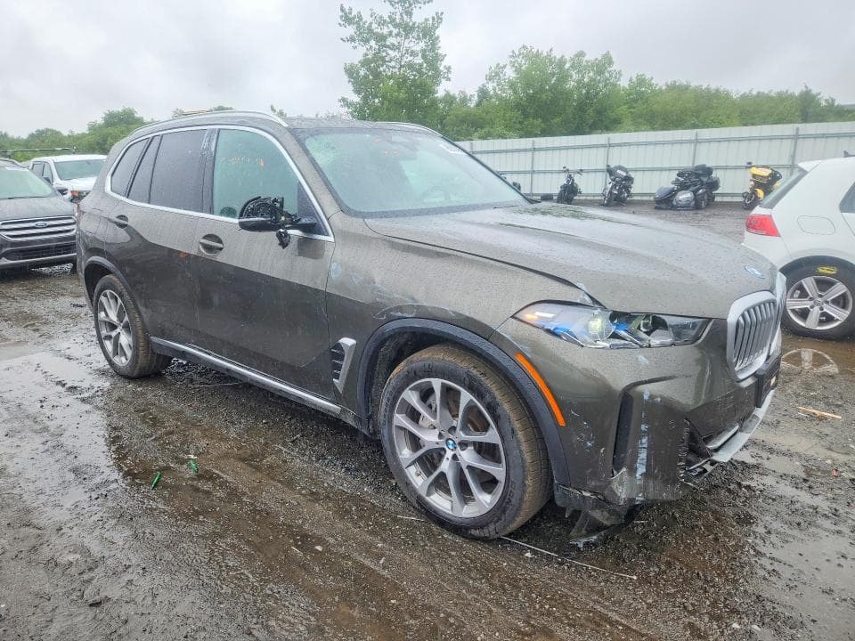 2026 BMW X5 XDRIVE50E 4