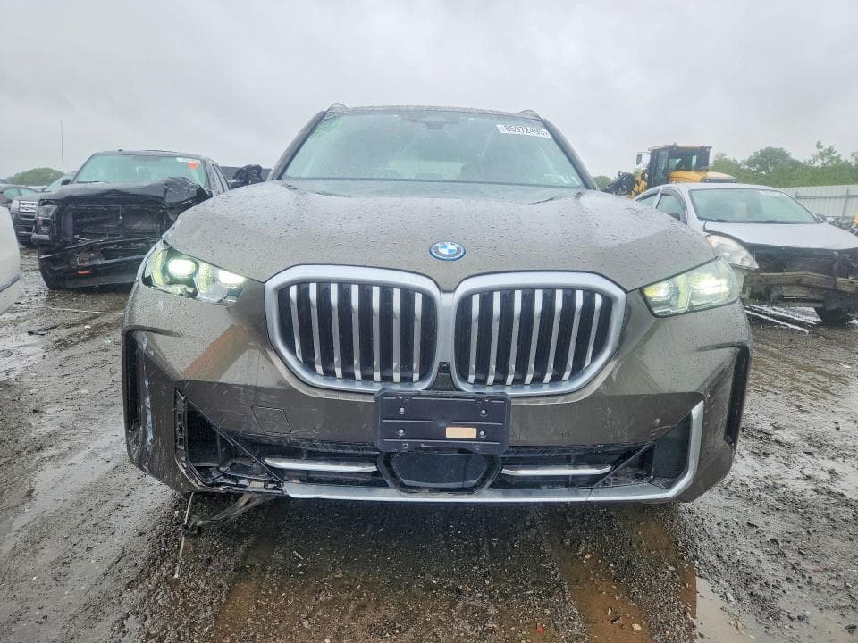 2026 BMW X5 XDRIVE50E 5