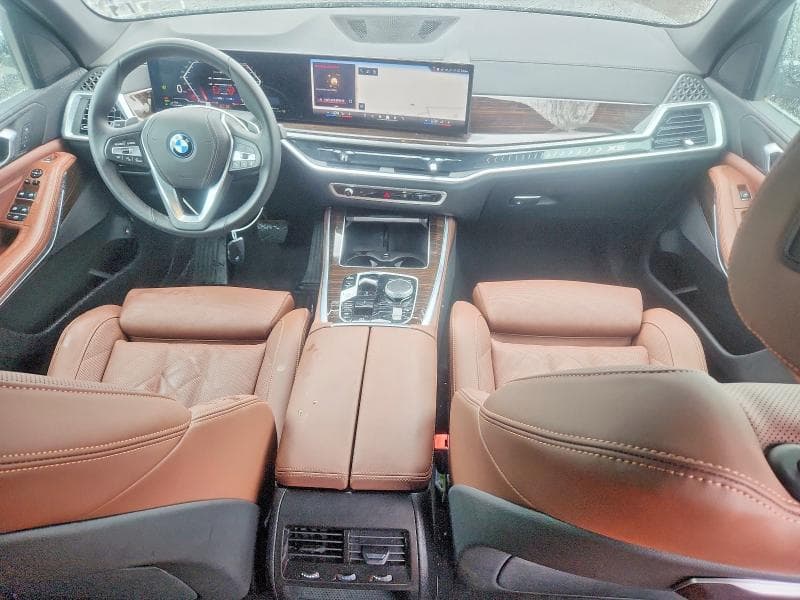 2026 BMW X5 XDRIVE50E 8