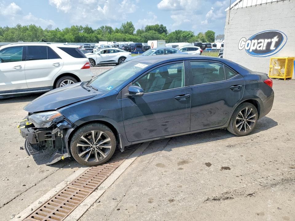 2018 TOYOTA COROLLA SE